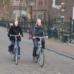 Amsterdam: sociable cycling, street ballet… and parking problems